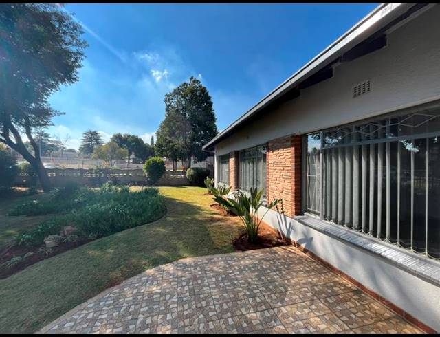 7 BEDROOM HOUSE FOR SALE IN ELSPARK